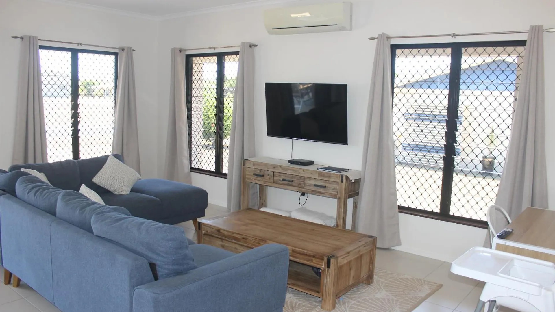 Sunrise Sands Kurrimine Beach Holiday home